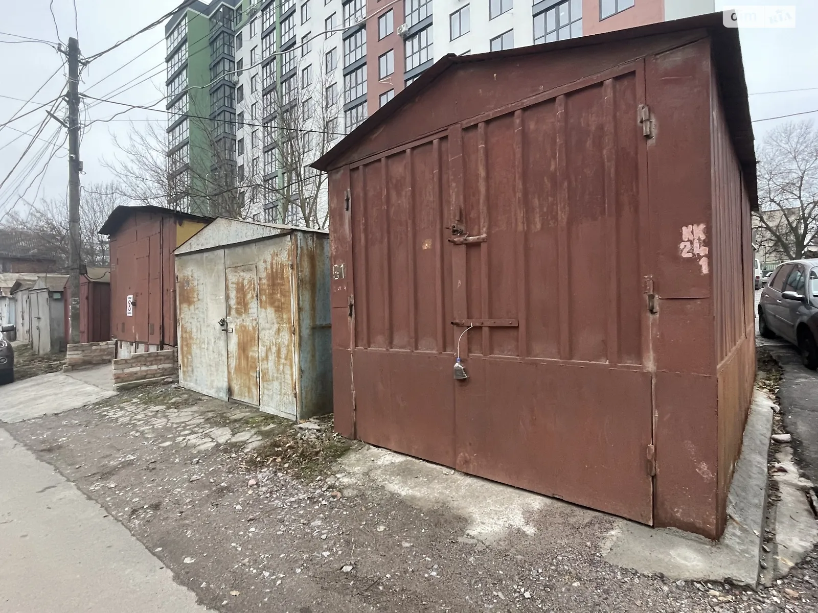 Продается место в гаражном кооперативе универсальный на 21 кв. м, цена: 8900 $ - фото 1