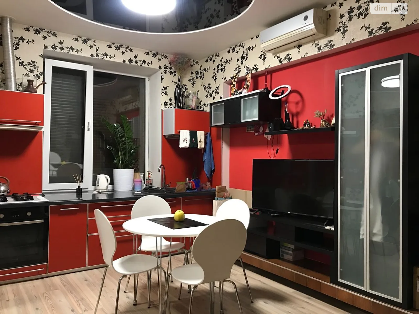 Продается 1-комнатная квартира 54.2 кв. м в Киеве, ул. Костанайская, 7 - фото 1