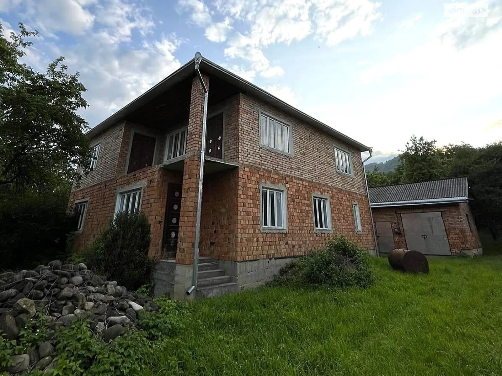 Продается дом на 2 этажа 272.6 кв. м с верандой, цена: 57500 $ - фото 1