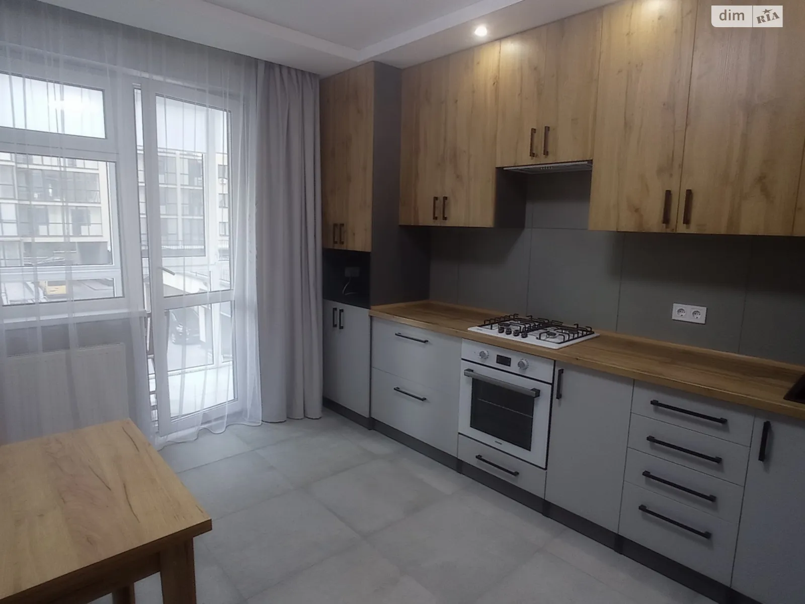1-комнатная квартира 46 кв. м в Тернополе, ул. Чумацкая - фото 1