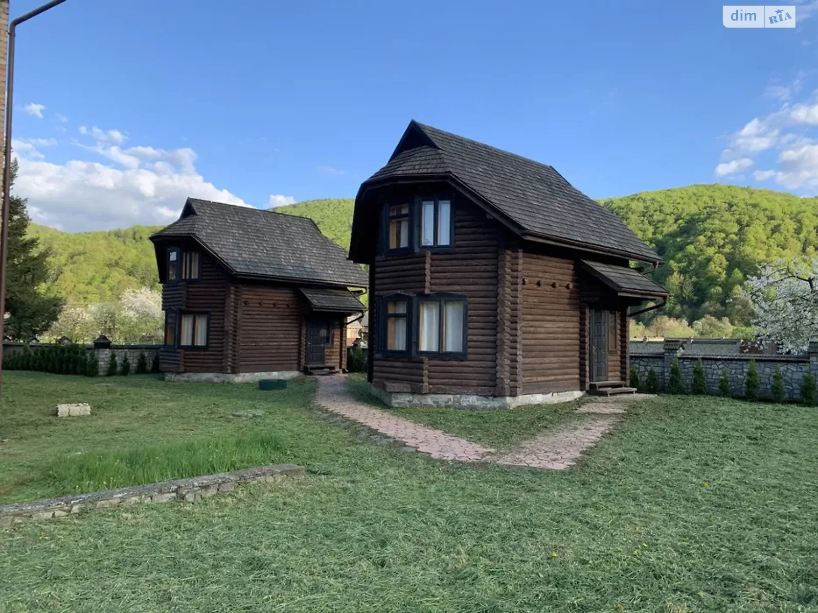 Продается дом на 3 этажа 1550 кв. м с беседкой, цена: 599000 $ - фото 1