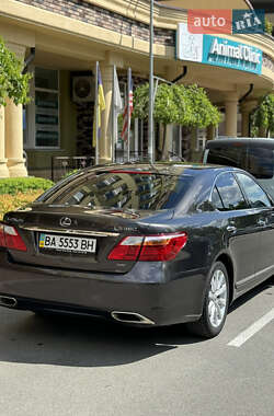 Цены Lexus LS Бензин