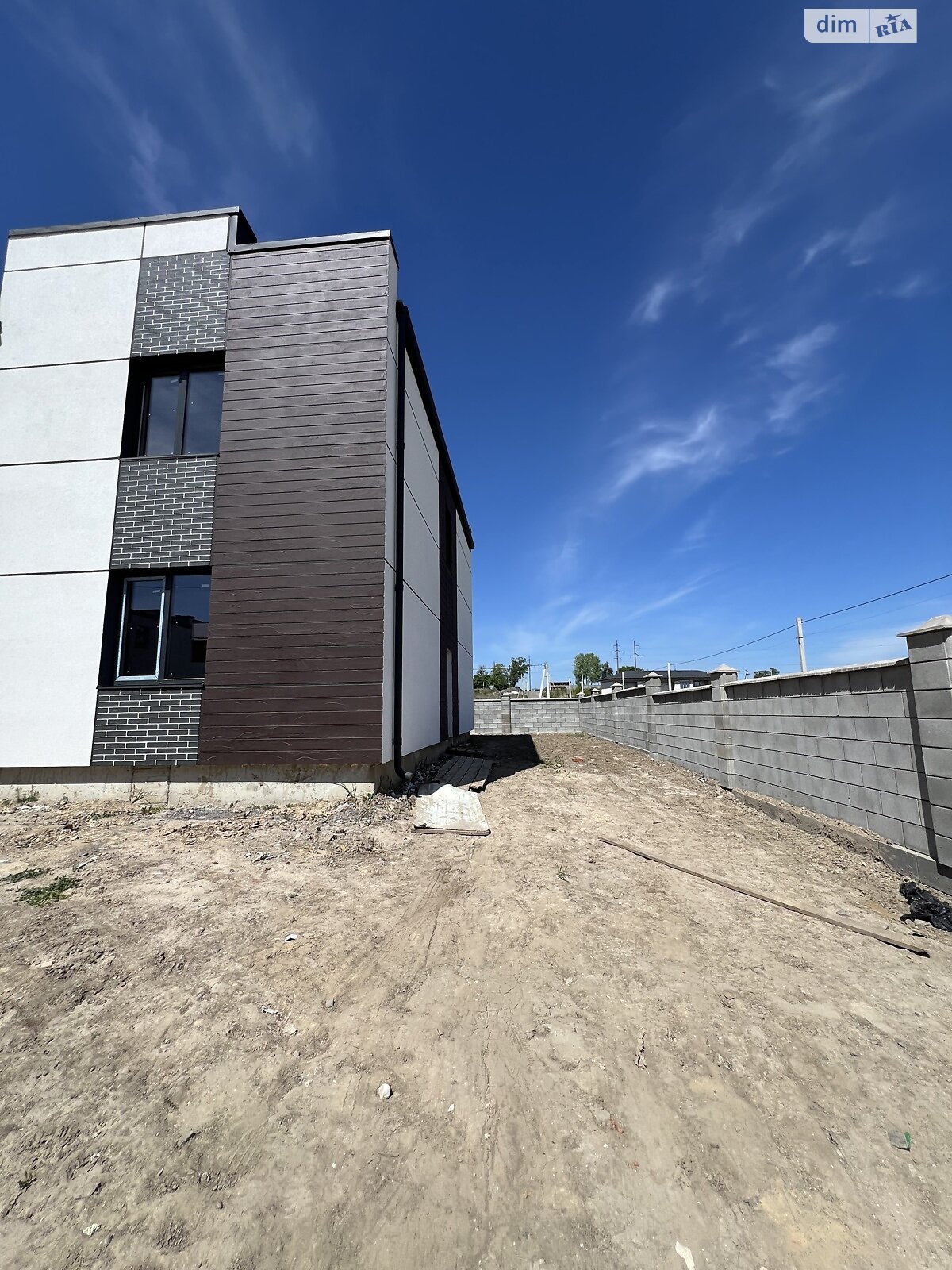 Продаж частини будинку в Рівному, район Авторинок, 4 кімнати фото 1 Продаж частини будинку в Рівному, район Авторинок, 4 кімнати фото 1
