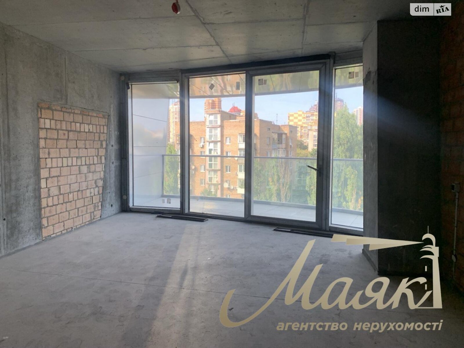 Продаж трикімнатної квартири в Києві, на вул. Іоанна Павла II 12, район Саперне Поле фото 1 Продаж трикімнатної квартири в Києві, на вул. Іоанна Павла II 12, район Саперне Поле фото 1