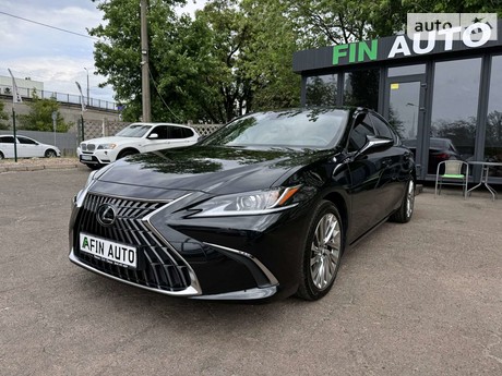 Lexus ES 2022