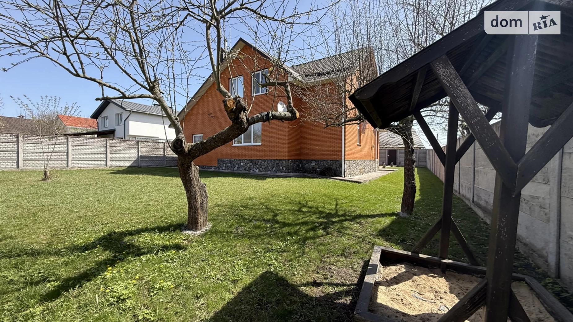 Продается дом на 2 этажа 170 кв. м с гаражом, цена: 206999 $ - фото 4
