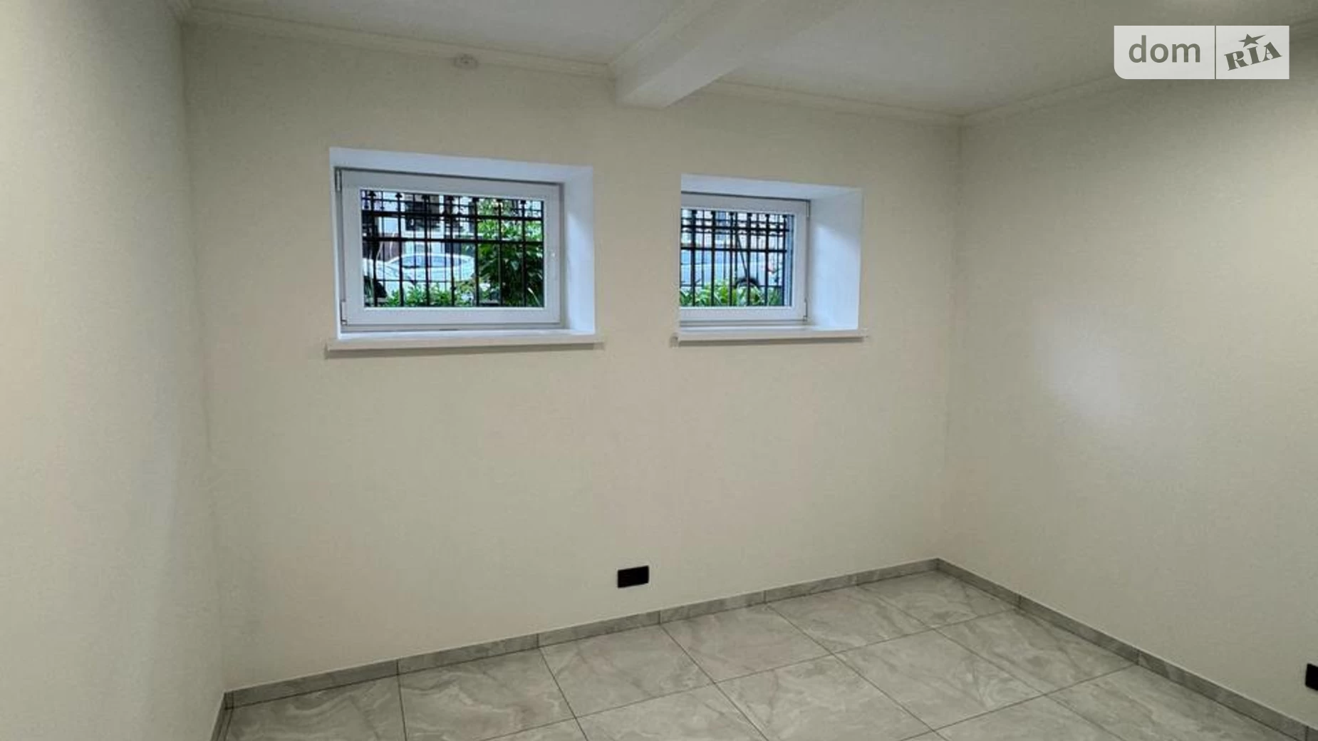 Сдается в аренду офис 33 кв. м в бизнес-центре, цена: 250 $ - фото 2