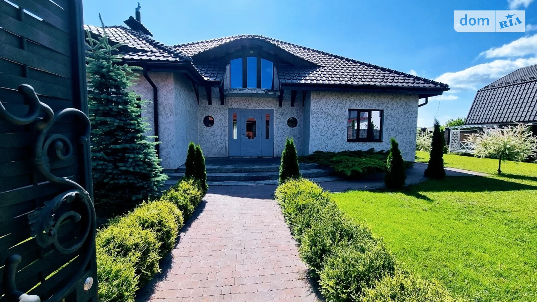 Продается дом на 2 этажа 300 кв. м с мансардой, цена: 350000 $ - фото 2